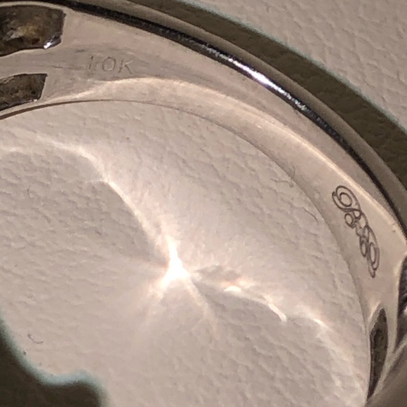 Sold - Picture 3 of 6